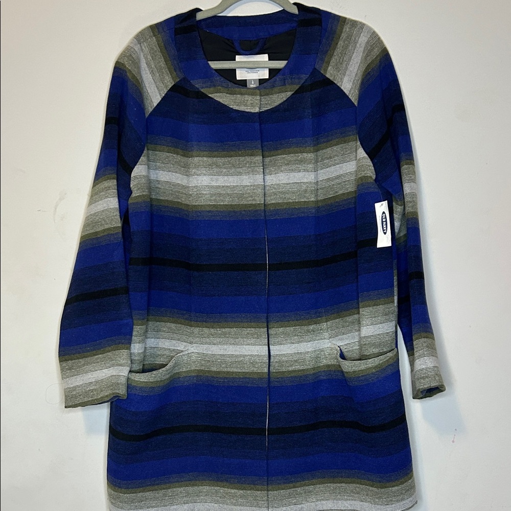 NWT Old Navy Women’s Blue and Gray Striped Jacket Size Large Snap Button. SKUC6